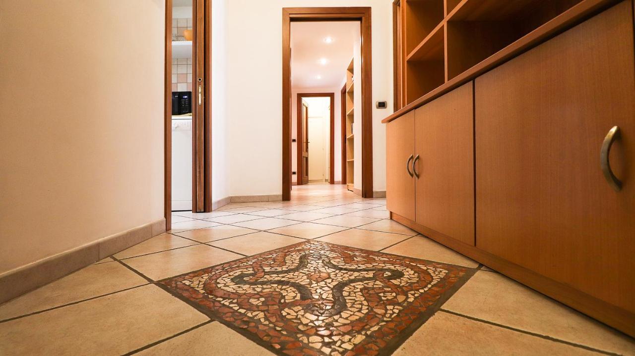 Apartment Il Tettuccio Di Valerio Rome Exterior photo