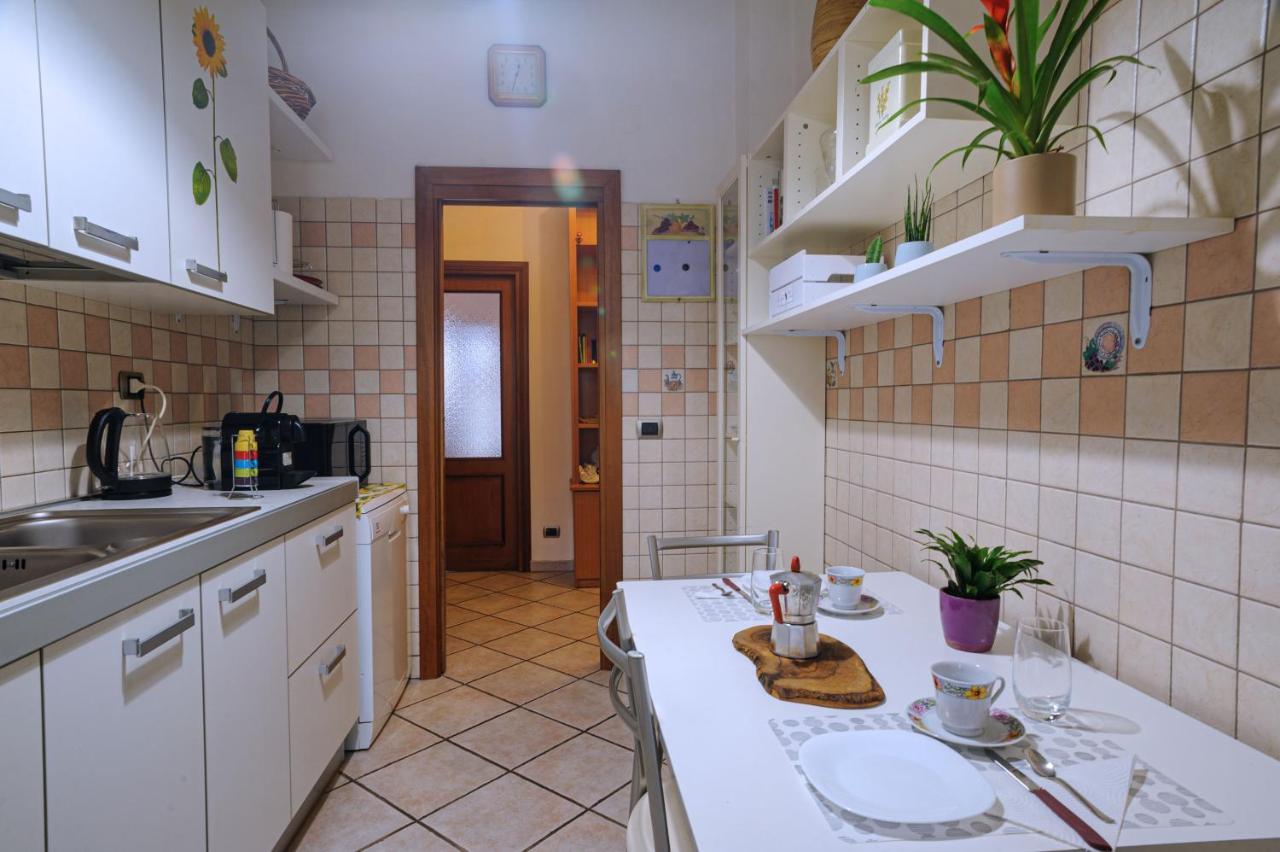 Apartment Il Tettuccio Di Valerio Rome Exterior photo